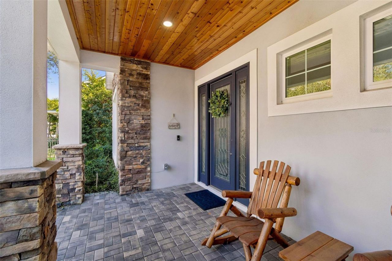 1516 Grandview Drive, Tarpon Springs, FL 34689 Photo