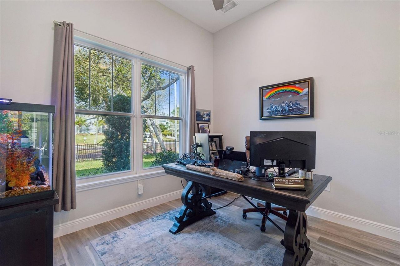 1516 Grandview Drive, Tarpon Springs, FL 34689 Photo