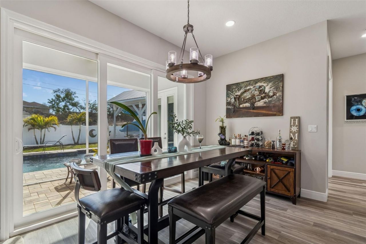 1516 Grandview Drive, Tarpon Springs, FL 34689 Photo