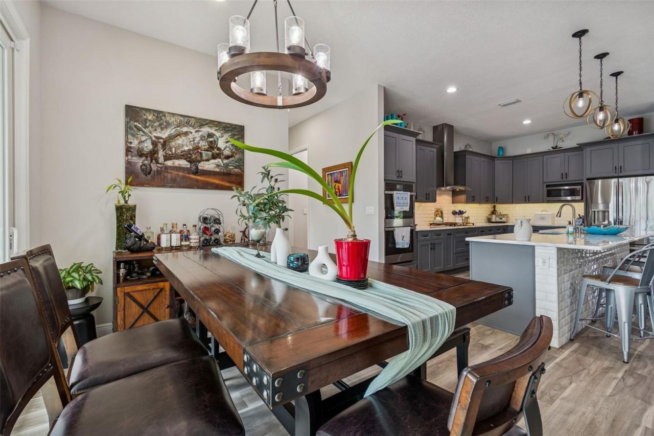 1516 Grandview Drive, Tarpon Springs, FL 34689 Photo