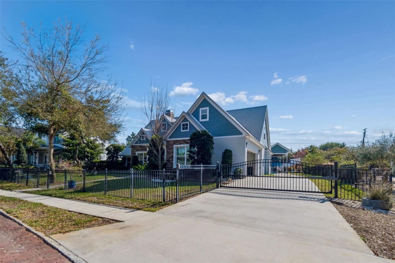 1516 Grandview Drive, Tarpon Springs, FL 34689 Photo