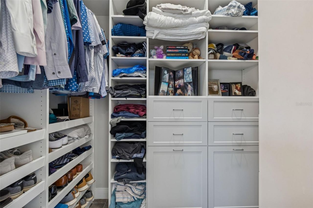 1516 Grandview Drive, Tarpon Springs, FL 34689 Photo