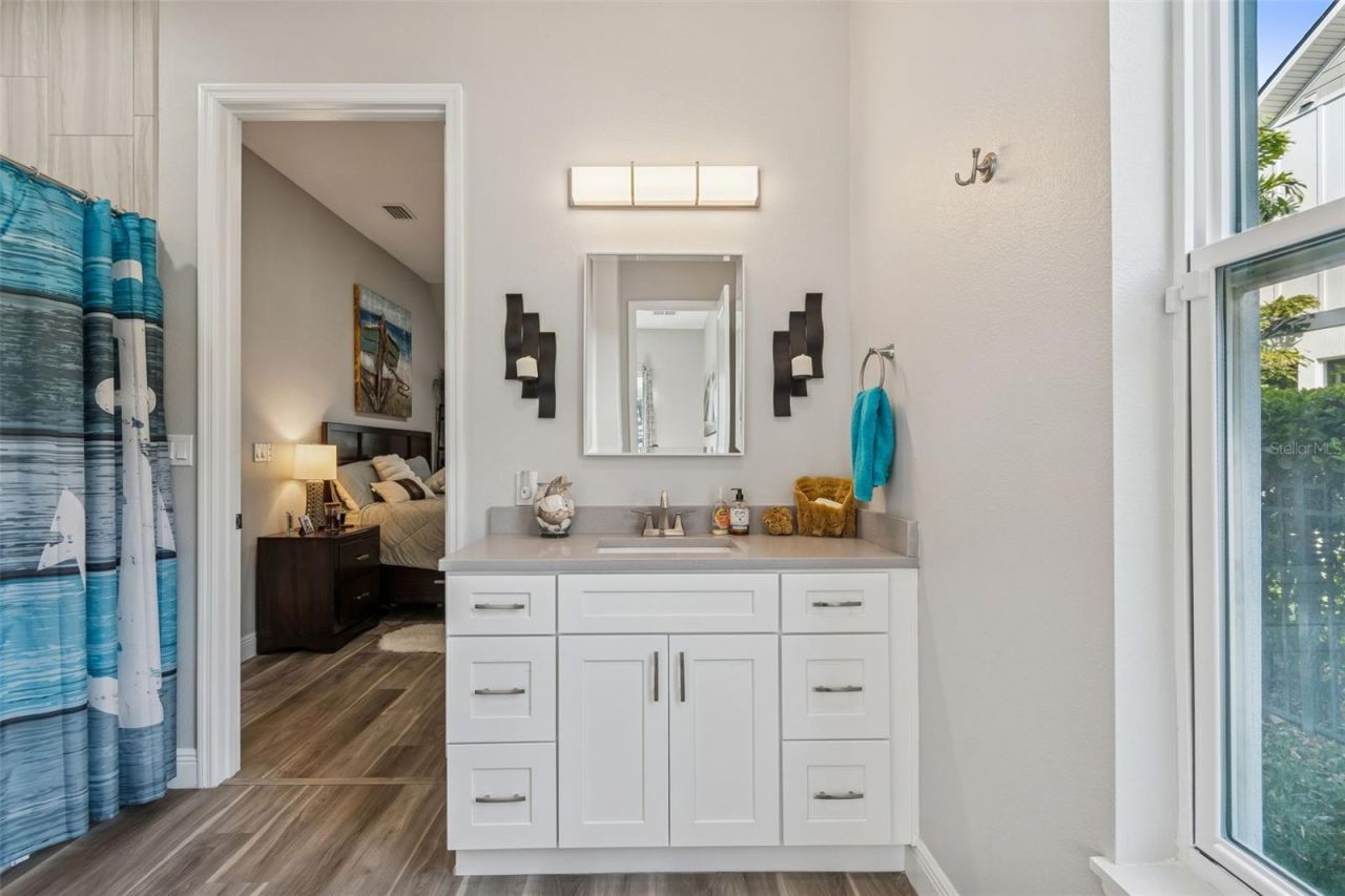 1516 Grandview Drive, Tarpon Springs, FL 34689 Photo