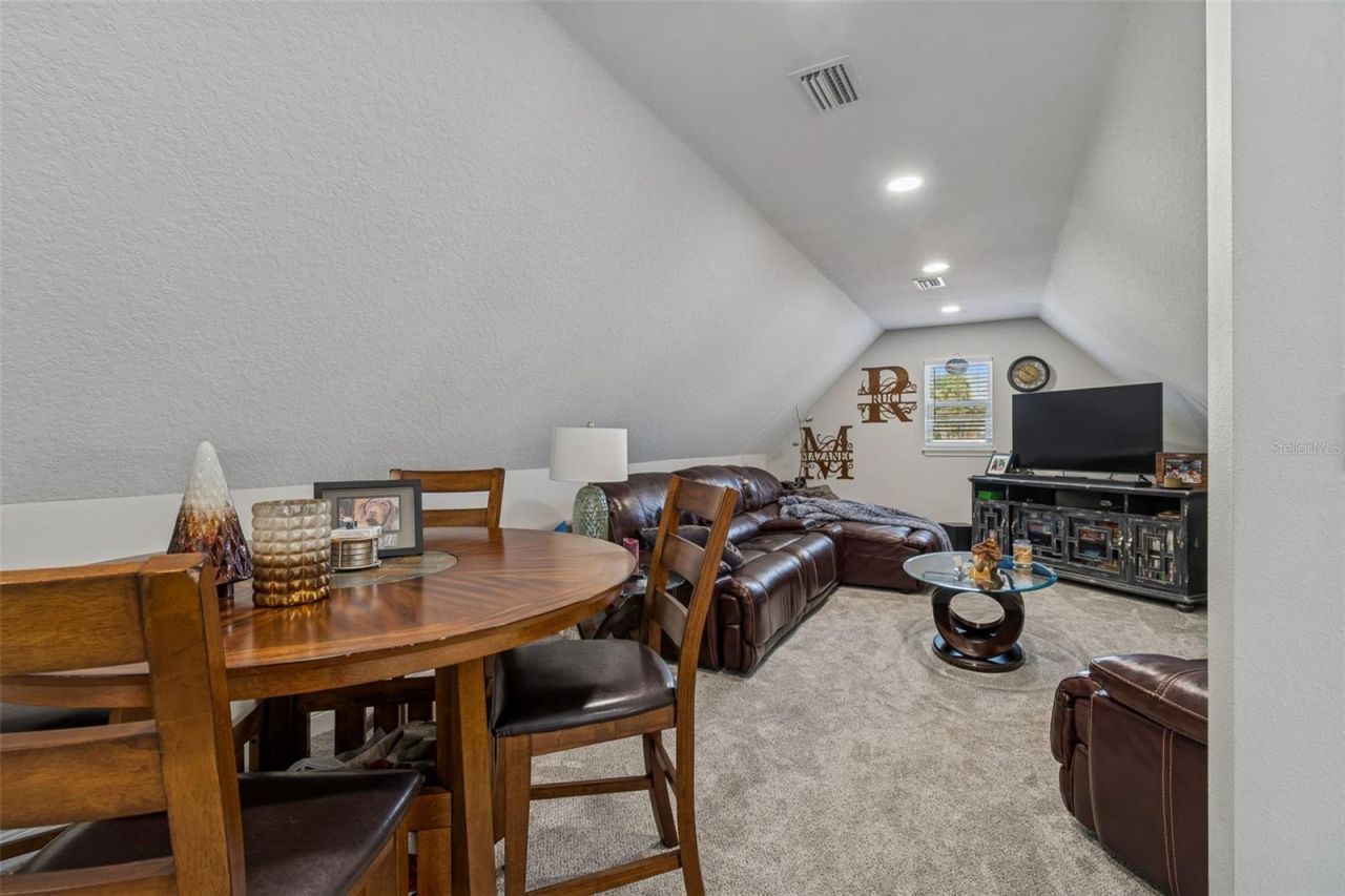 1516 Grandview Drive, Tarpon Springs, FL 34689 Photo