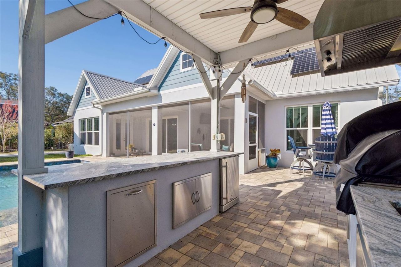 1516 Grandview Drive, Tarpon Springs, FL 34689 Photo