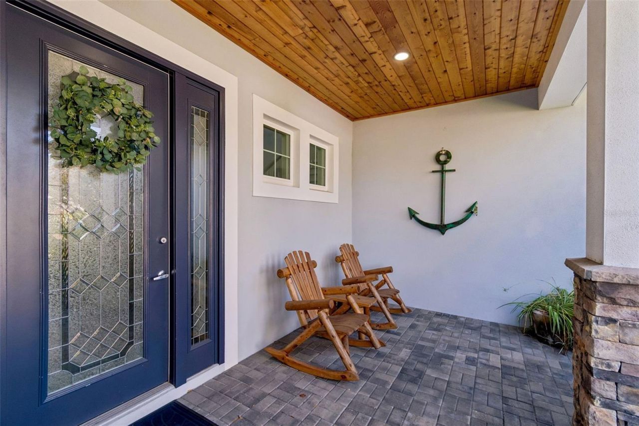 1516 Grandview Drive, Tarpon Springs, FL 34689 Photo