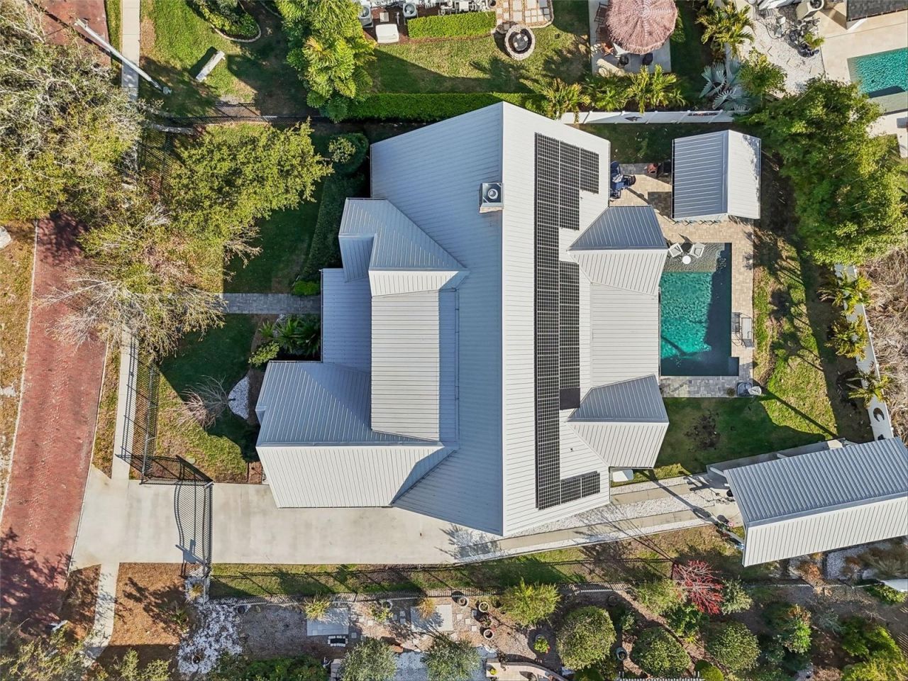 1516 Grandview Drive, Tarpon Springs, FL 34689 Photo