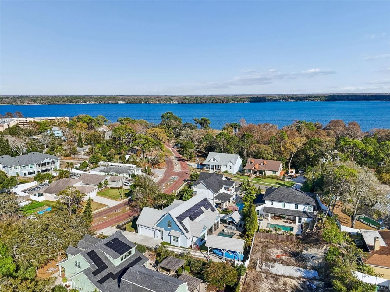 1516 Grandview Drive, Tarpon Springs, FL 34689 Photo