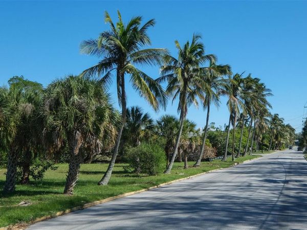 BROADWAY, LONGBOAT KEY, FL 34228