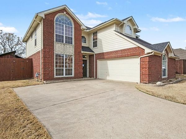 2104 Nugent Drive, Mansfield, TX 76063