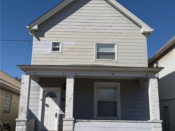 250 Kennedy Ave, Vandergrift, PA 15642