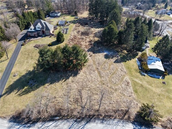 4990 Lakewood Rd, Gibsonia, PA 15044