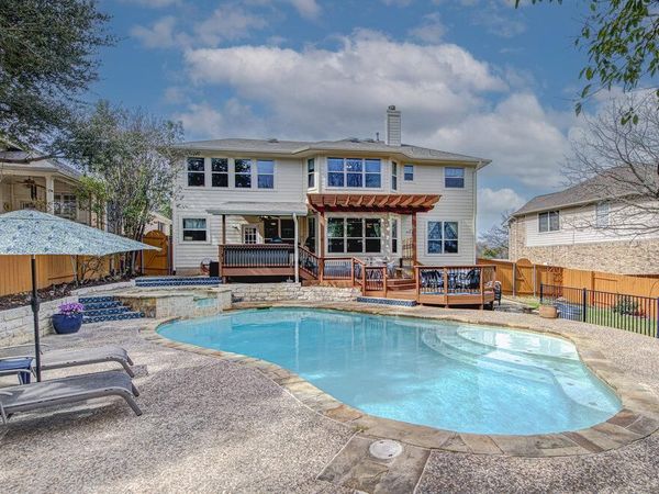 208 Kettleman LN N, Austin, TX 78717