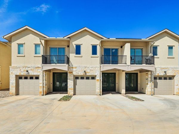 202 Tesla CIR, Round Rock, TX 78681