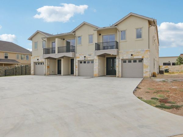 202 Tesla CIR, Round Rock, TX 78681