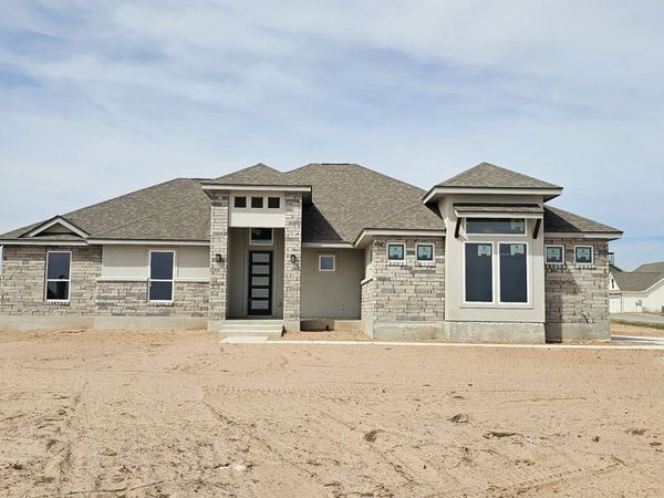 105 Oakmont Ln, La Vernia, TX 78121