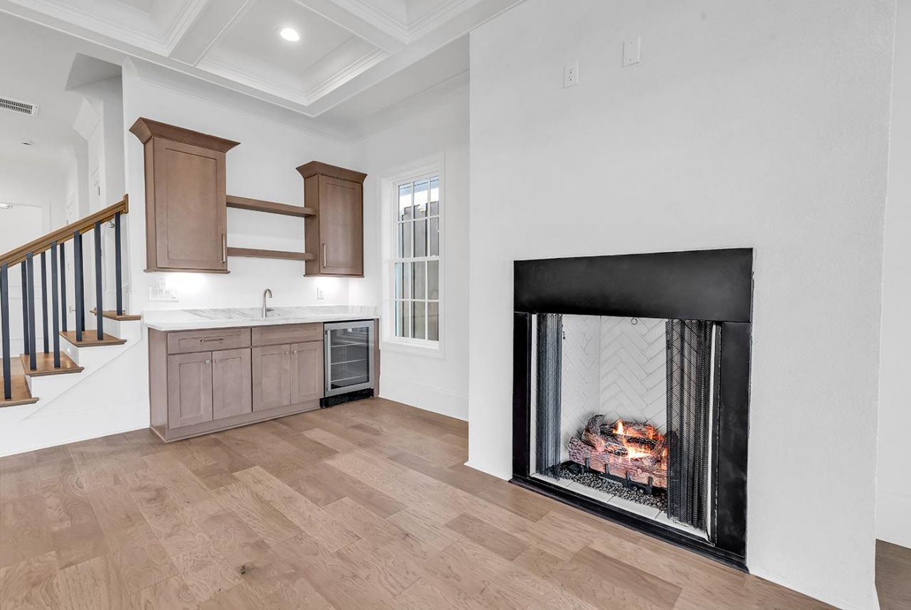 5720 Springs Ave.  Photo 13