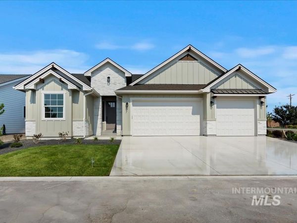 6524 W Largo Dr, Eagle, ID 83616