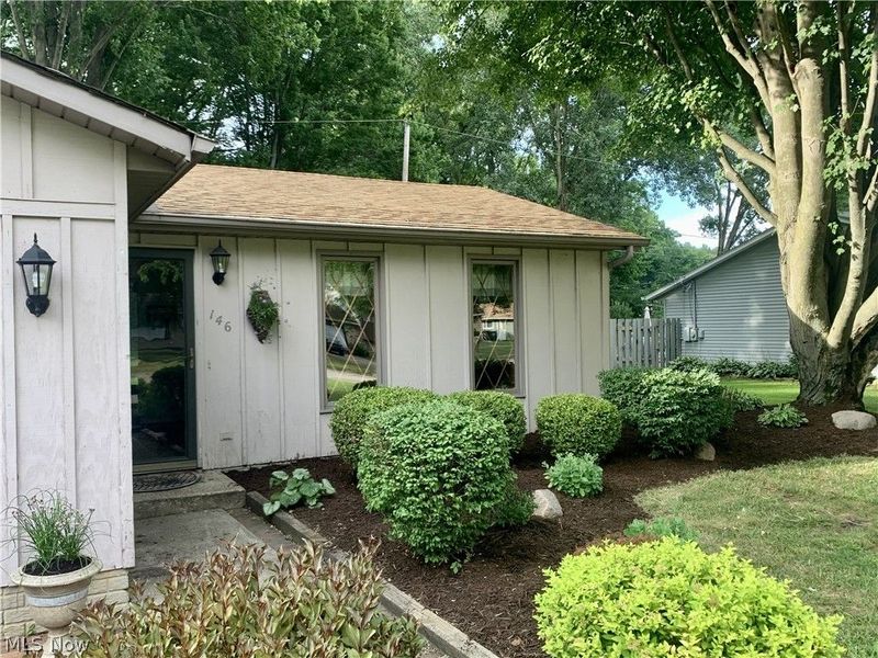 146 Hidden Tree Lane, Amherst, OH 44001 Photo 2