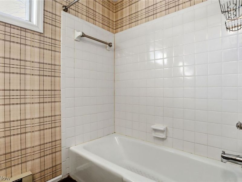 146 Hidden Tree Lane, Amherst, OH 44001 Photo 28