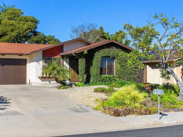 4558 Golden Ridge Dr., Oceanside, CA 92056