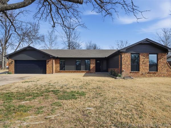 22217 E 63rd Street S, Broken Arrow, OK 74014