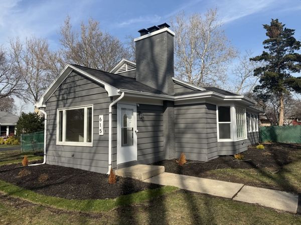 615 Polo Drive, Wheaton, IL 60187