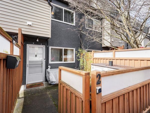 50 Montreal St , Unit 2, Victoria, BC V8V 1Y5