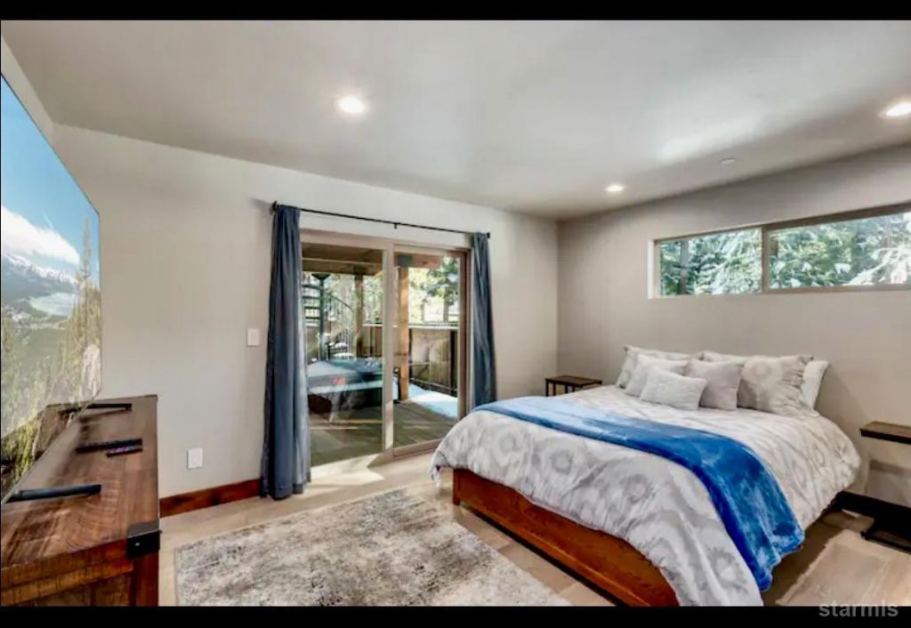 1125 Dedi Avenue, South Lake Tahoe, CA 96150 Photo