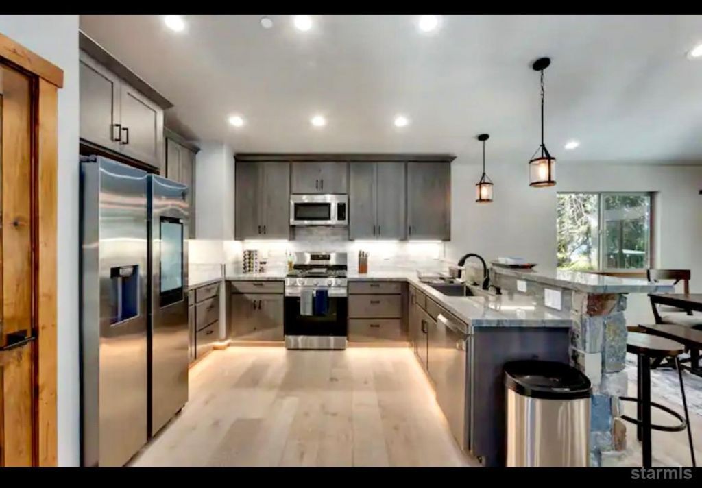 1125 Dedi Avenue, South Lake Tahoe, CA 96150 Photo