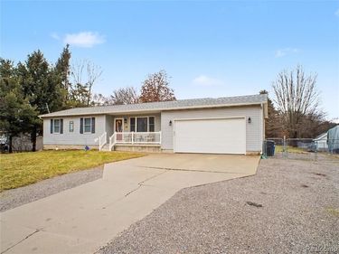 5430 W Frances Road, Vienna Twp, MI 48420