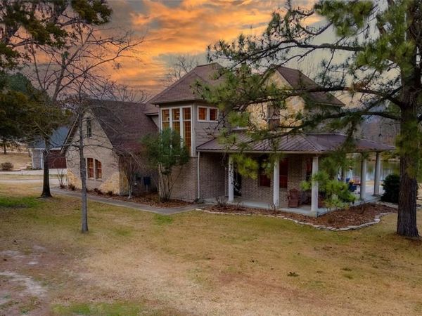 326 County Road 2307 , Mineola, TX 75773