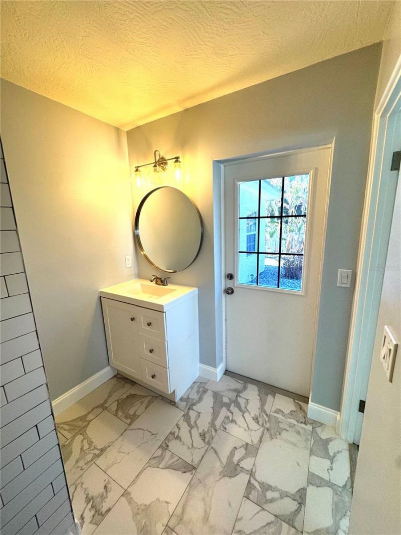 4518 Helena Street Ne, Saint Petersburg, FL 33703 Photo