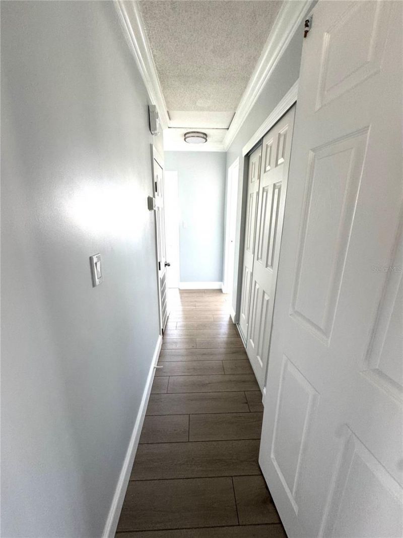 4518 Helena Street Ne, Saint Petersburg, FL 33703 Photo