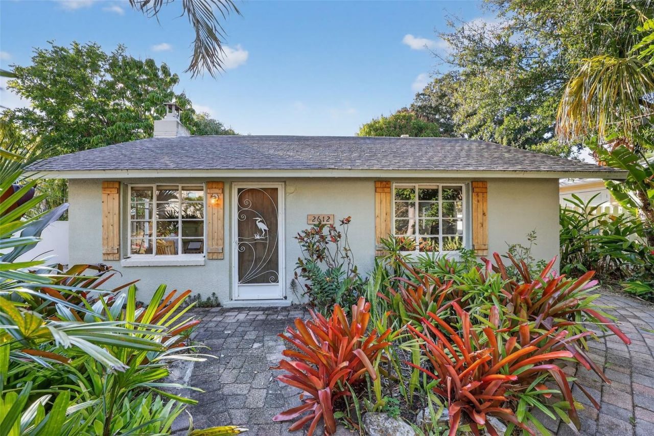 2612 Mulberry Terrace , Sarasota, FL 34239 Main Photo