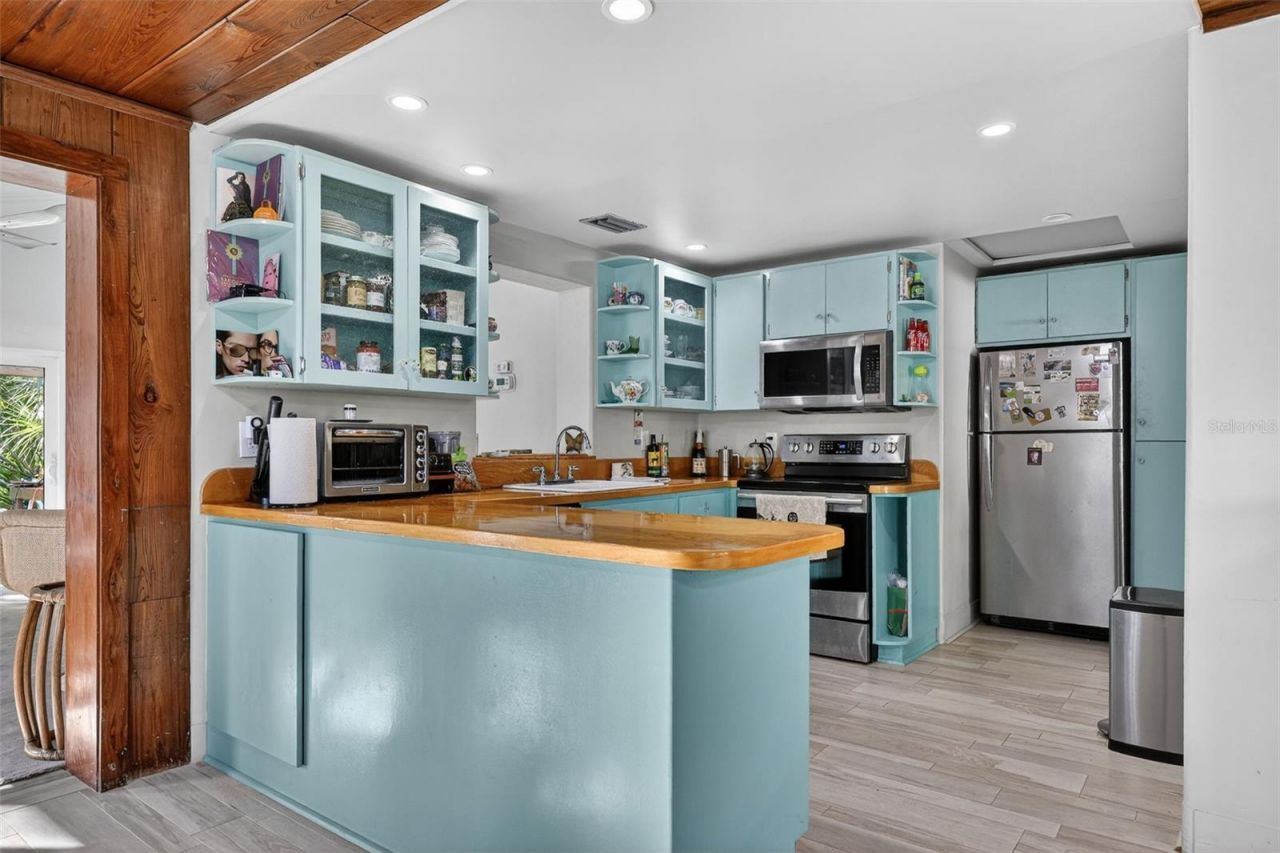 2612 Mulberry Terrace , Sarasota, FL 34239 Photo