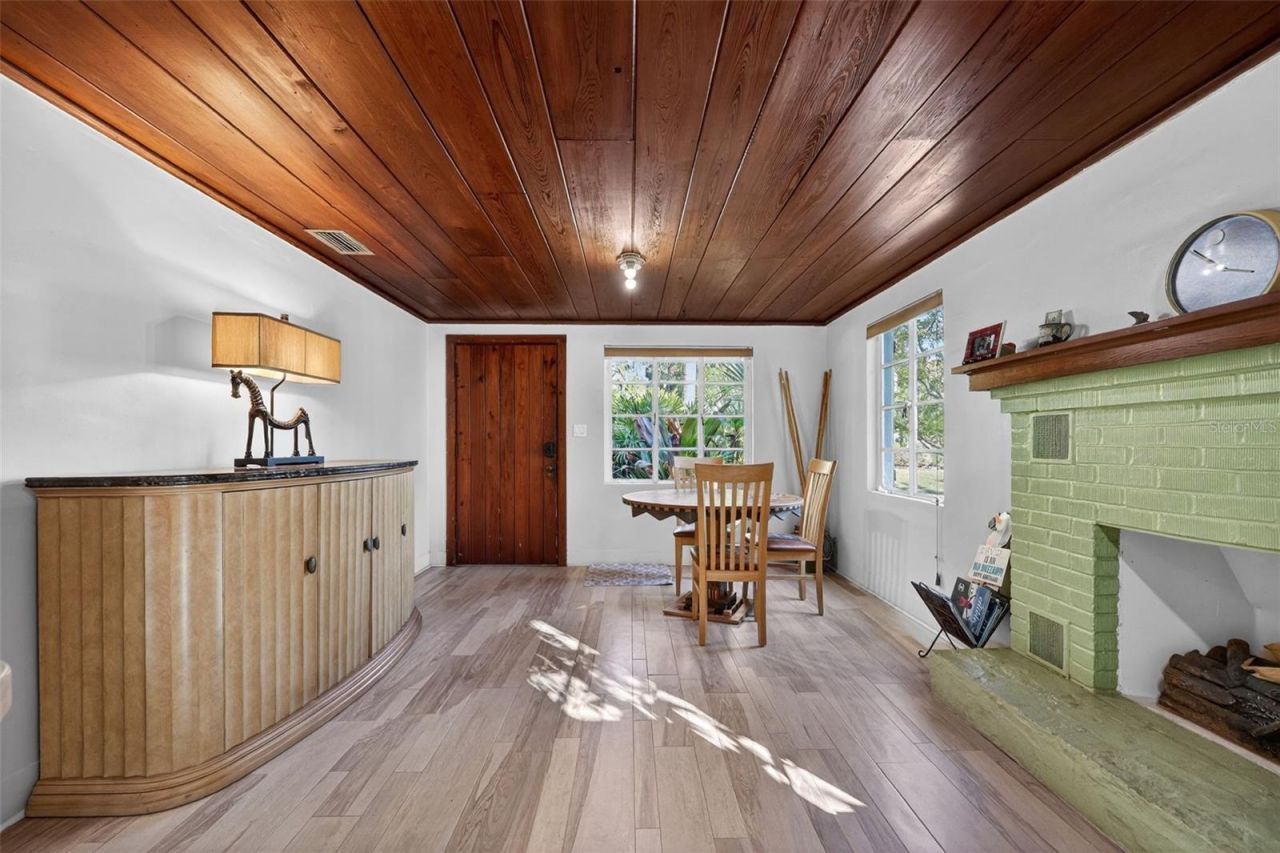 2612 Mulberry Terrace , Sarasota, FL 34239 Photo