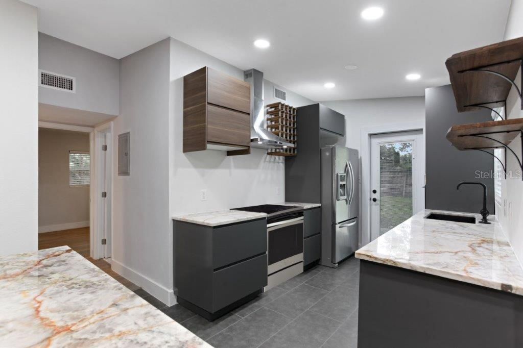 3417 SE Tennessee Terrace, Orlando, FL 32806 Photo
