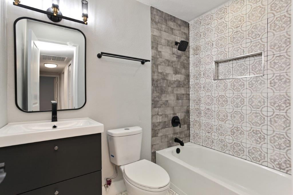 3417 SE Tennessee Terrace, Orlando, FL 32806 Photo