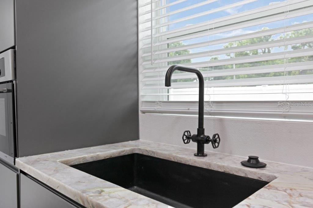 3417 SE Tennessee Terrace, Orlando, FL 32806 Photo