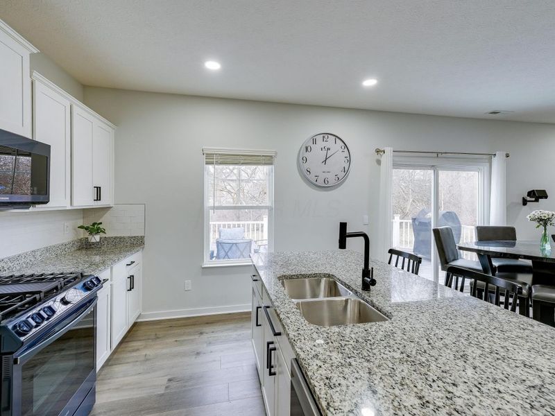 491 Park Vista Drive, Delaware, OH 43015 Photo 11