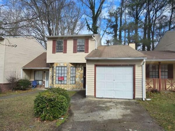 1008 Pine Tree Trail, Atlanta, GA 30349