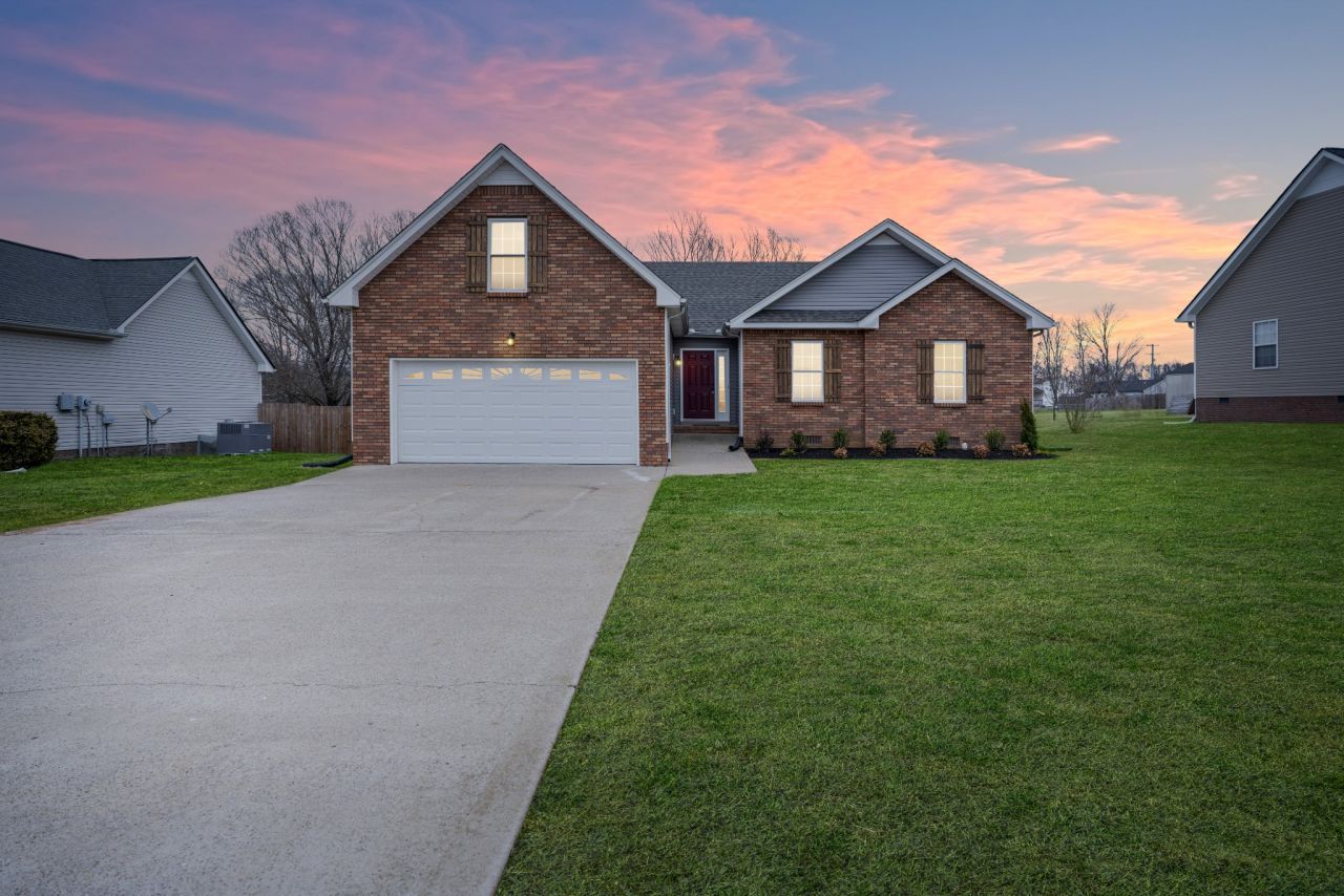 3813 Roscommon Way, Clarksville, TN 37040 Main Photo