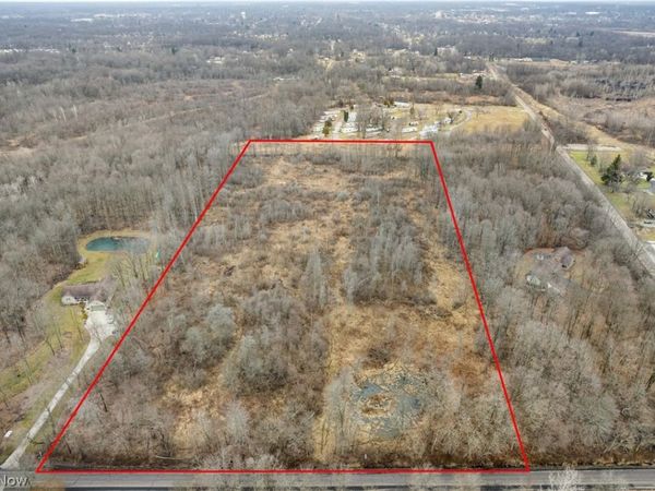 Lane Road SW, Warren, OH 44481