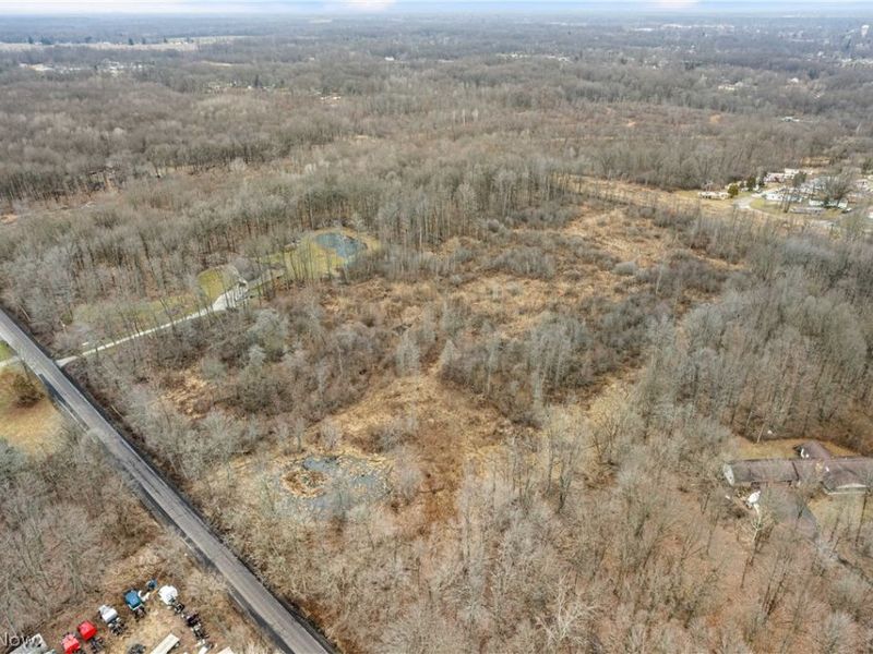 Lane West SW Road SW, Warren, OH 44481 Photo 8