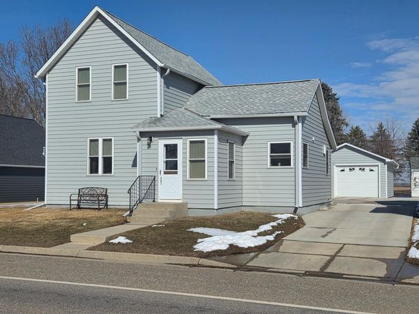507 Main Street E, Freeport, MN 56331