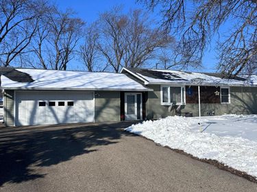 9130 Columbus Avenue S, Bloomington, MN 55420