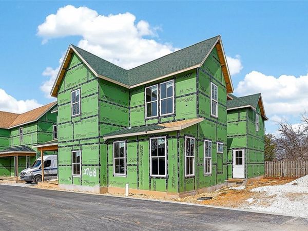 2768 Black Walnut Circle, Fayetteville, AR 72701