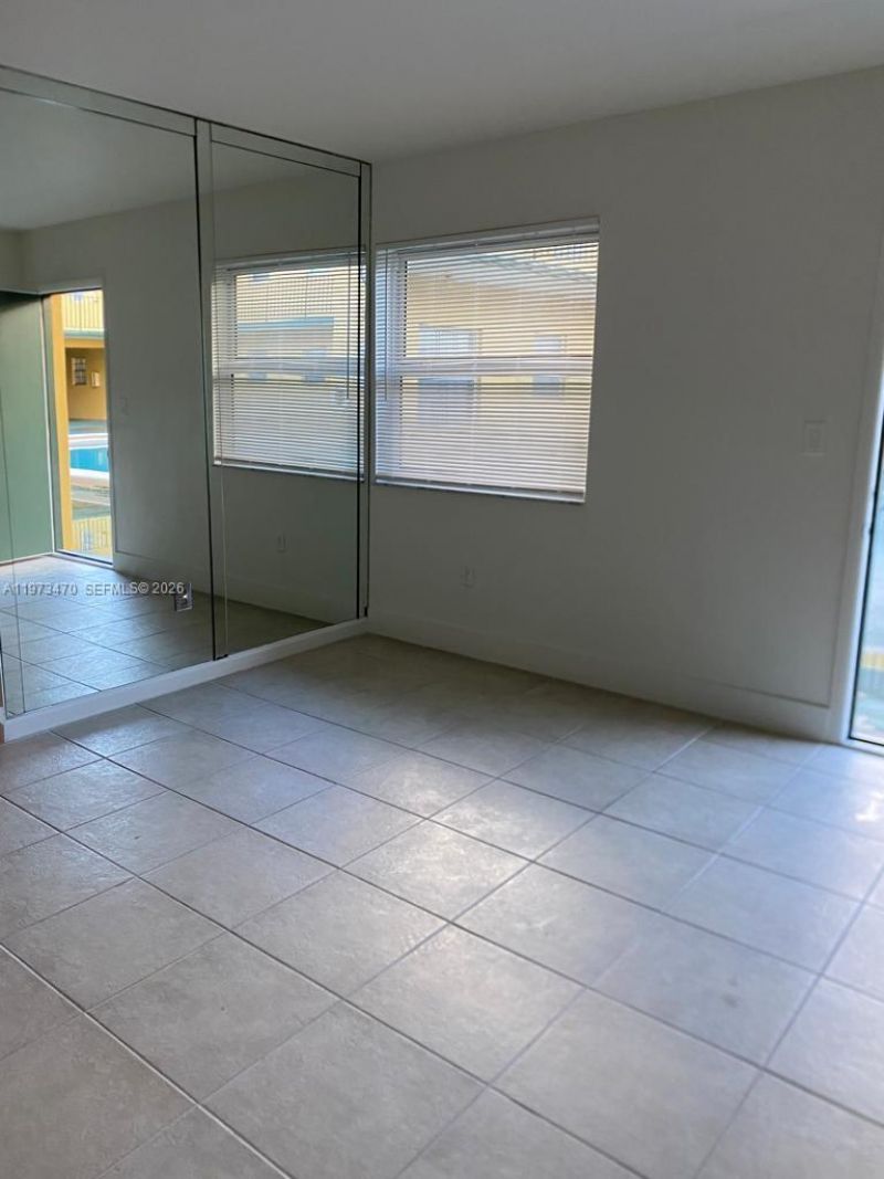 1975 NE 135th St , Unit 2D, North Miami, FL 33181 Photo