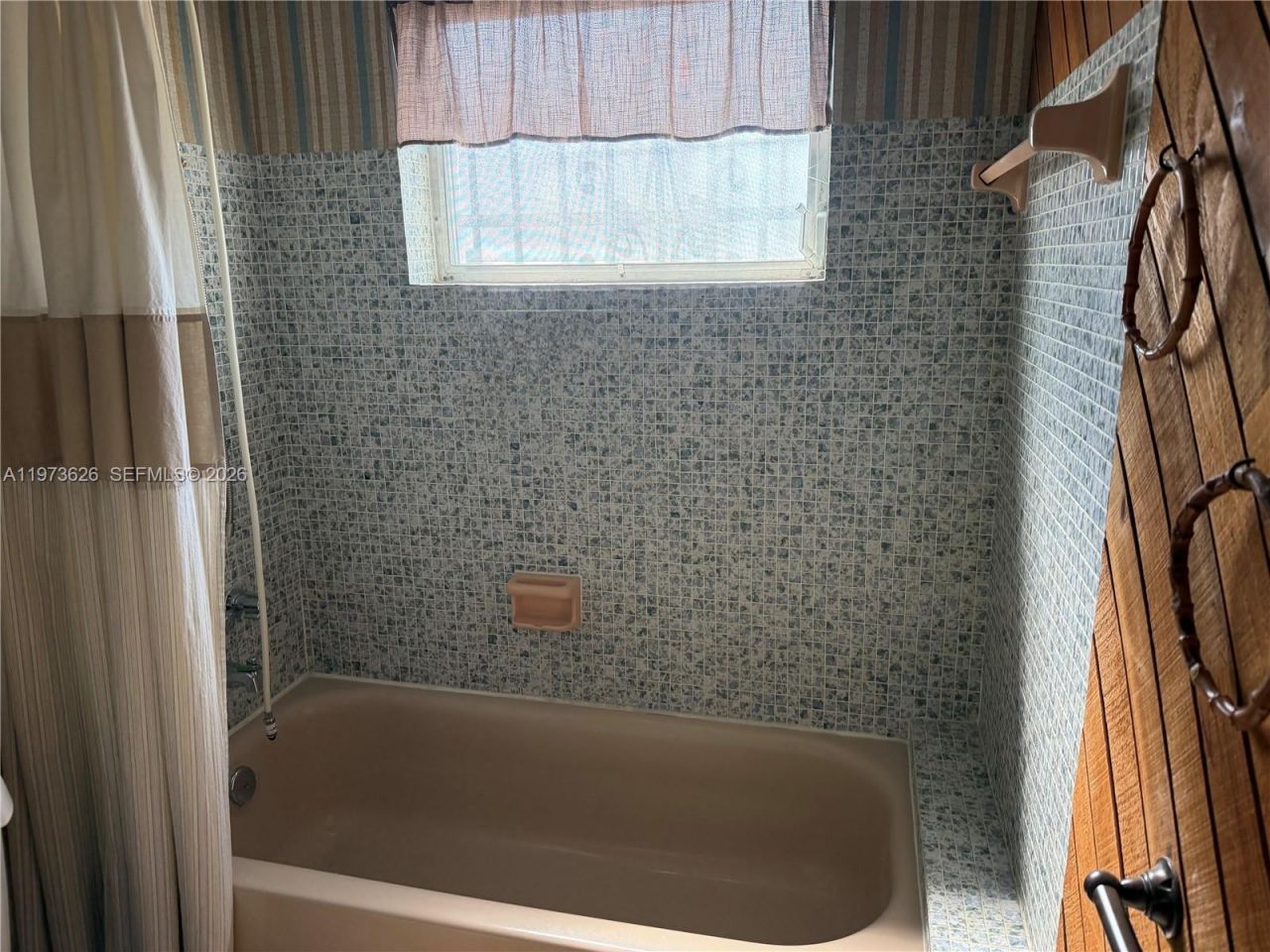 100 NE 212th Ter, Miami Gardens, FL 33179 Photo